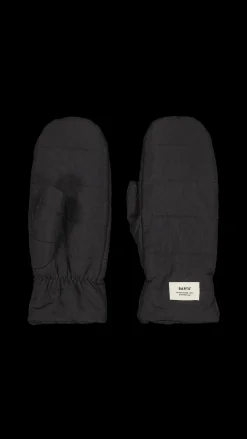 Alexus Mitts