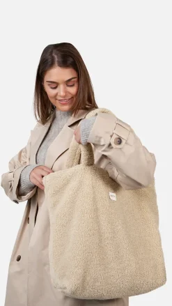 Bugbane Shopper