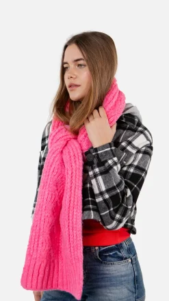 Farrah Scarf