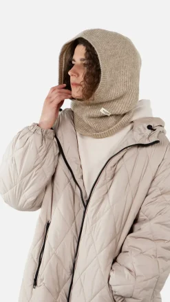 Karesa Hood
