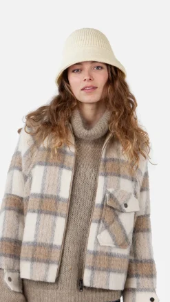 Matale Hat
