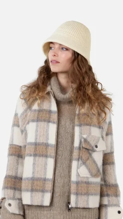 Matale Hat