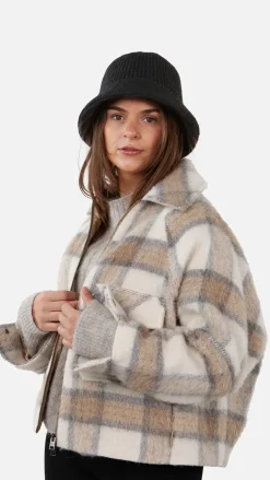 Matale Hat