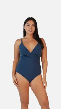 Solid Shaping One Piece