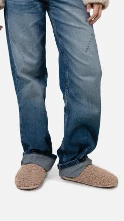 Vensie Slippers